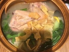 -刀小蛮半只鸡过桥米线(家乐福四元桥店)