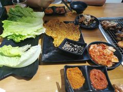 泡菜饼-肉甲韩国木炭烤肉(新壹街1店)