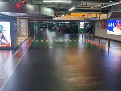 -龙湖虹桥天街-停车场