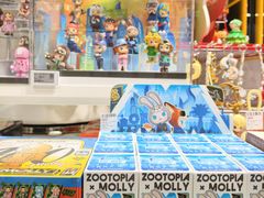 -泡泡玛特POPMART(侨福芳草地店)