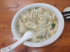 -上海特色小笼店(铁岭路90弄小区店)