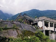 -四川汶川特大地震漩口中学遗址