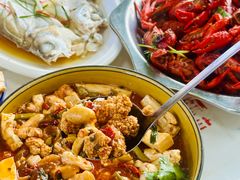 -丹水桥地锅鱼·翘嘴鲌·地方特色全鱼宴(丹江口大坝店)