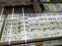 -明月眼镜(三坝店)