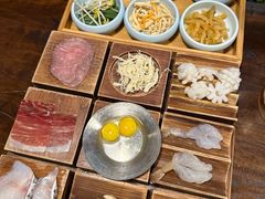 -银米·云南传统过桥米线(双廊黑金冠店)