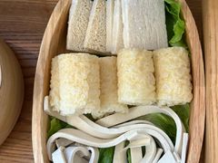 -左庭右院鲜牛肉火锅(浦江欢乐颂店)