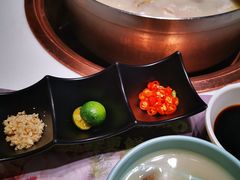 -洪氏嗨捞·猪肚鸡火锅(阳光天地店)