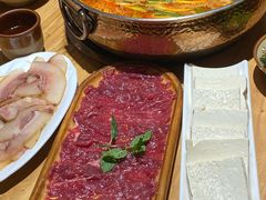 -黔诚多彩火锅(甲秀楼店)