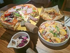 -Dragon Pizza•圆脸龙披萨·牛排餐厅