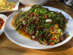 凉拌鲫鱼-邛海风味特色菜馆