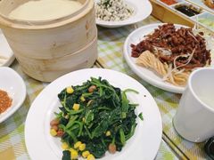 花生拌菠菜-姥姥春饼·烤鸭(未央路盛龙店)