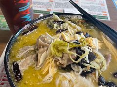 -肥汁米蘭香港米线(定西路店)