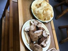 -曹丞相·地锅鸡·地锅鱼(武林店)