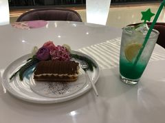 -MEET缘燕窝甜品&Tang's cake(华润万象城店)