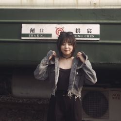 -侨治发型