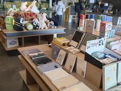 -魔方城市书房(中街益田店)