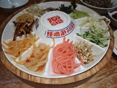 -怪噜范·老贵阳街头名小吃(鸿通城店)