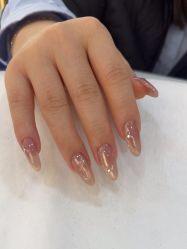 -进巍美甲