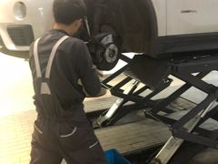 -上海宝信宝马4S店