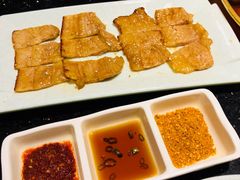 黑猪五花肉-猪啊牛呀羊啊铜盘烤肉(正大广场店)