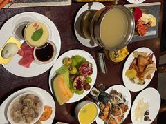 -朗丽兹自助餐厅