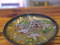 牛肉粉丝汤-牛煎里牛肉煎包淮南牛肉汤(广东路店)