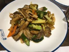-美奈小馆·越南料理(中航城君尚购物中心店)