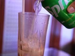 -星林居酸辣米线餐厅