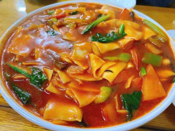 打分 这个酸汤面片挺好,天冷吃暖和,还开胃.