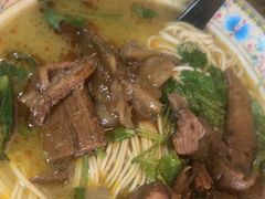 -金杨拉面王小吃面馆·牛三宝面·红烧牛肉粉