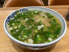 大片牛肉骨汤牛肉面-西部马华清真兰州牛肉面·烧烤夜市(三里河店)