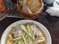 -金卯白肉罩火烧
