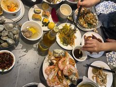 -遇上西雅图多融合海鲜自助餐厅(中房金谊广场店)