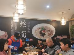 大堂-大头亮羊汤烩面·河南非遗(良乡总店)