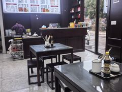 -鸿兴面馆馄饨小笼(稻香店)
