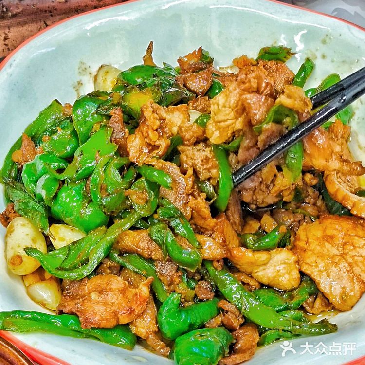  四方坪宝藏宵夜大排档🍢烤鱼烤串嘎嘎香