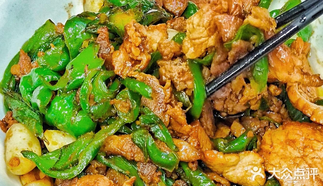  四方坪宝藏宵夜大排档🍢烤鱼烤串嘎嘎香