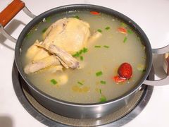 一只鸡火锅-七八冷面·延边朝鲜族美食(圣熙八号店)