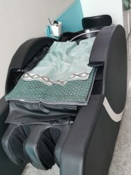 -黑奥秘脱发白发中心