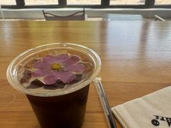 -J Create城市露营咖啡·简餐·宠物(上海动物园店)