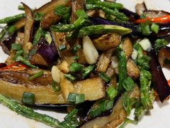 豇豆烧茄子-柴窝堡22号辣子鸡·传承新疆菜