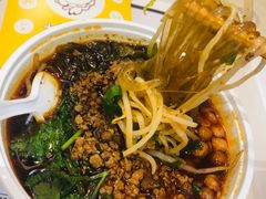 -荀记肉夹馍(三八家乐福店)