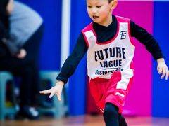 -悦动体能篮球羽毛球网球(三里河店)