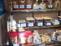 面包甜点陈列柜-路西仕·手作西点(气象台路店)