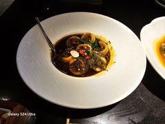-瑞虹新天地月亮湾