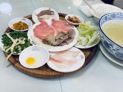 -桥香园云南过桥米线(金马碧鸡店)