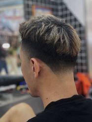 -Devilhands Barbershop男士理容店