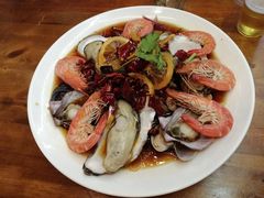 -老东镇啤酒屋海鲜加工·蒸汽海鲜·海鲜烧烤(台东店)