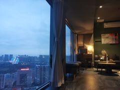 -得闲·高空SPA(东盟店)