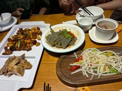 -隔壁老王·家常云南菜(花巷店)